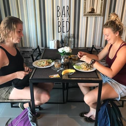 素叻他尼 Barandbed Urt旅舍 外观 照片