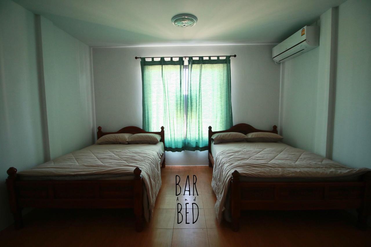 素叻他尼 Barandbed Urt旅舍 外观 照片