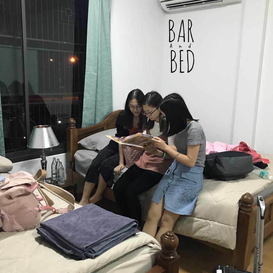 素叻他尼 Barandbed Urt旅舍 外观 照片