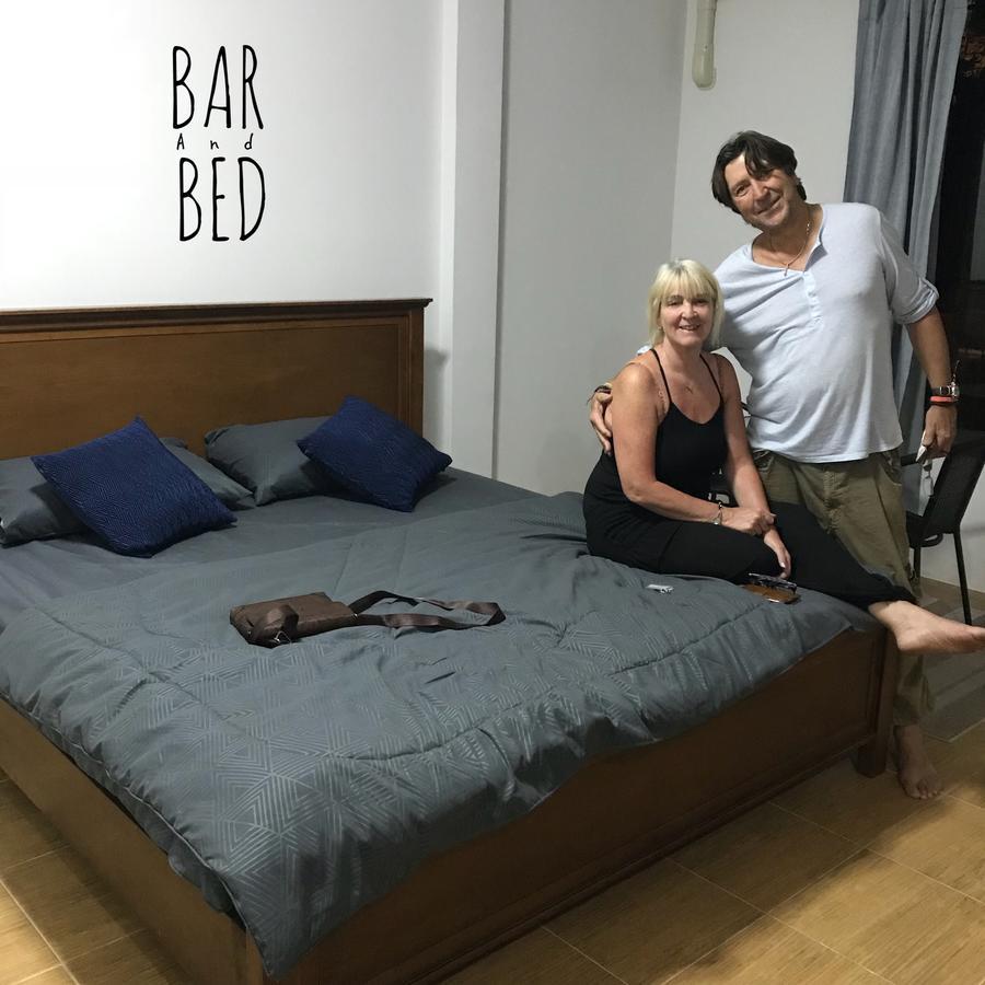 素叻他尼 Barandbed Urt旅舍 外观 照片